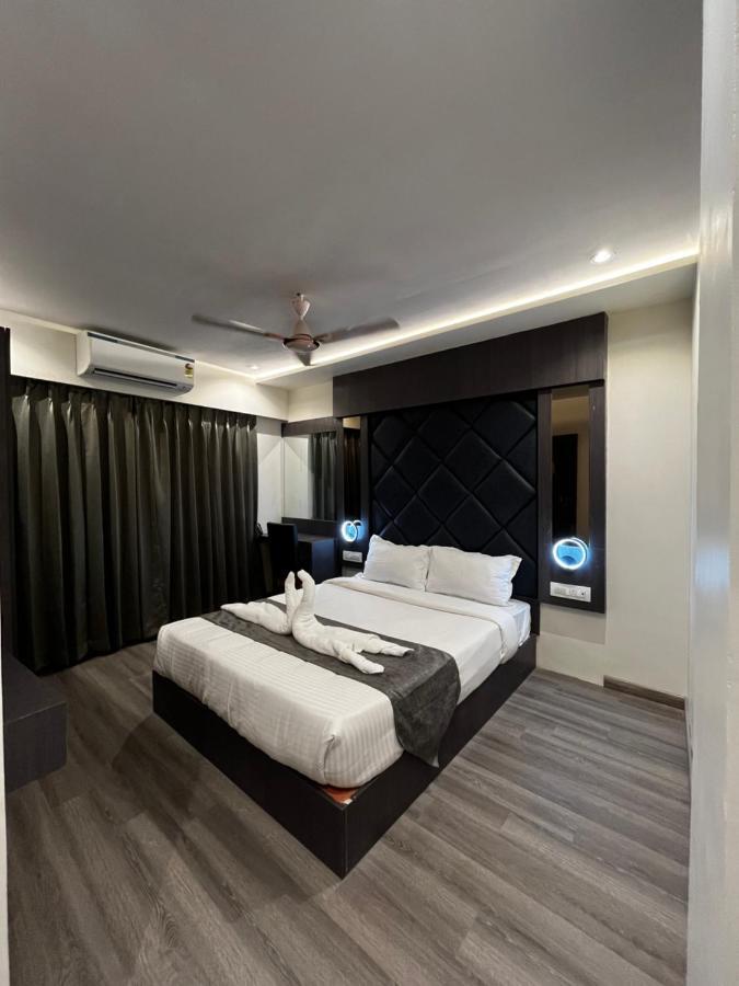 Hotel Classio Andheri - Near Dn Nagar Metro Station Bombaj Zewnętrze zdjęcie