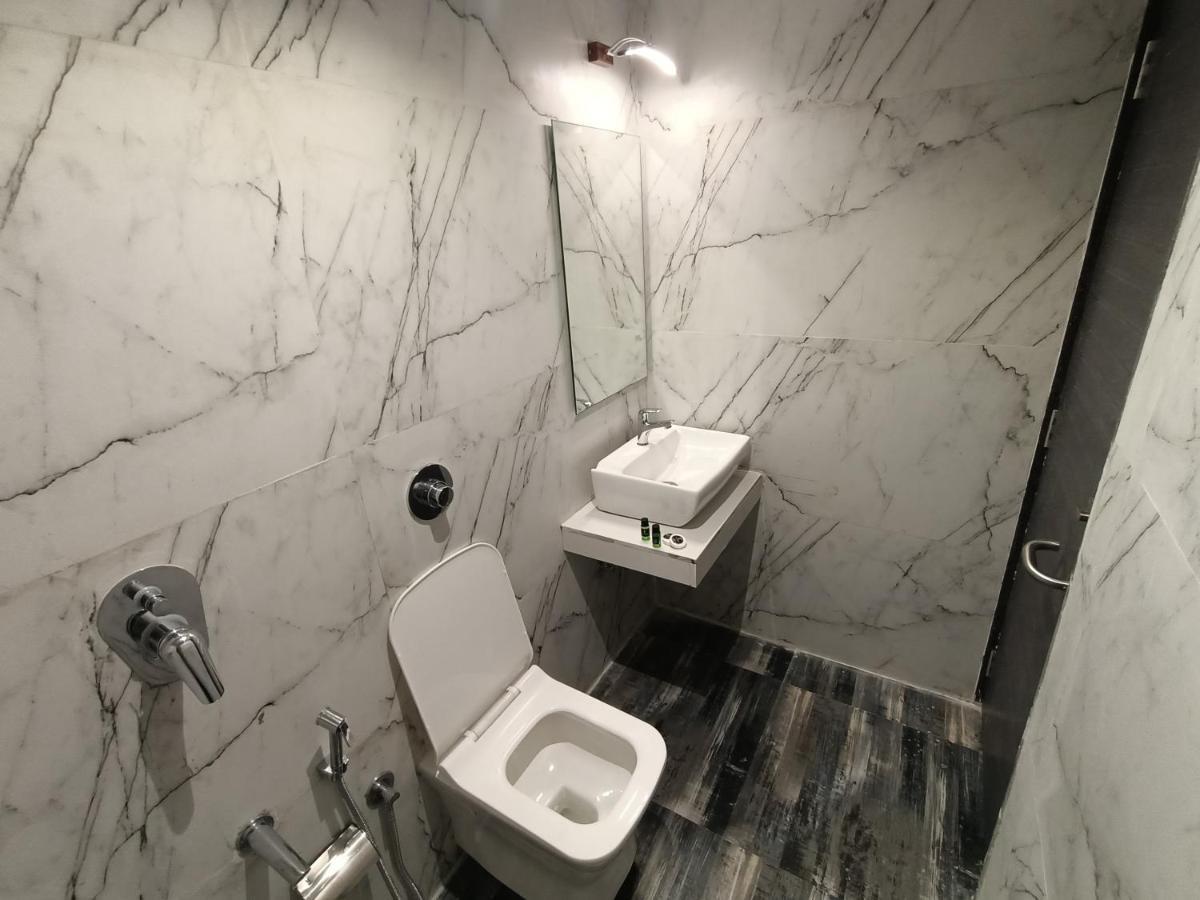 Hotel Classio Andheri - Near Dn Nagar Metro Station Bombaj Zewnętrze zdjęcie