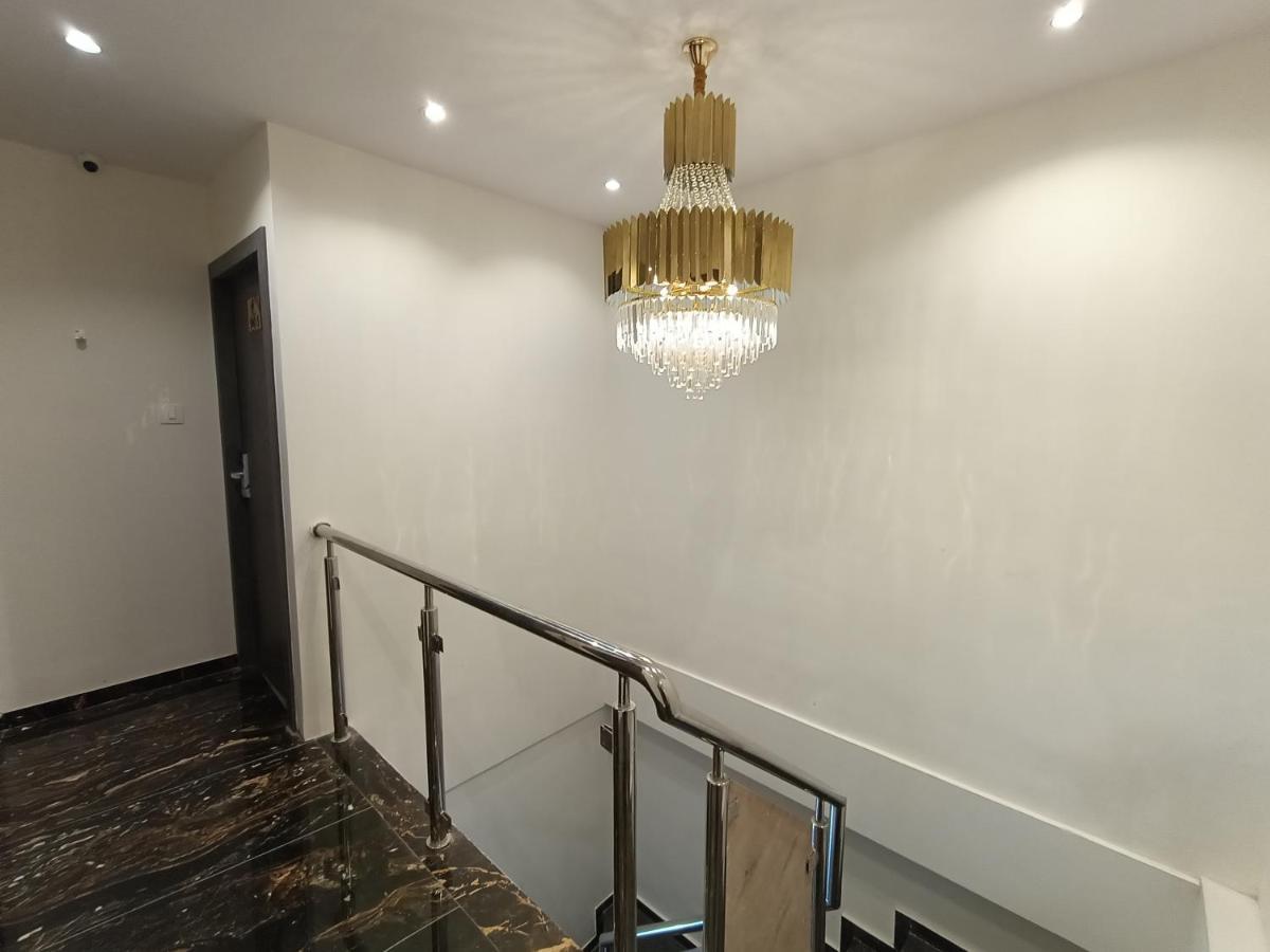 Hotel Classio Andheri - Near Dn Nagar Metro Station Bombaj Zewnętrze zdjęcie
