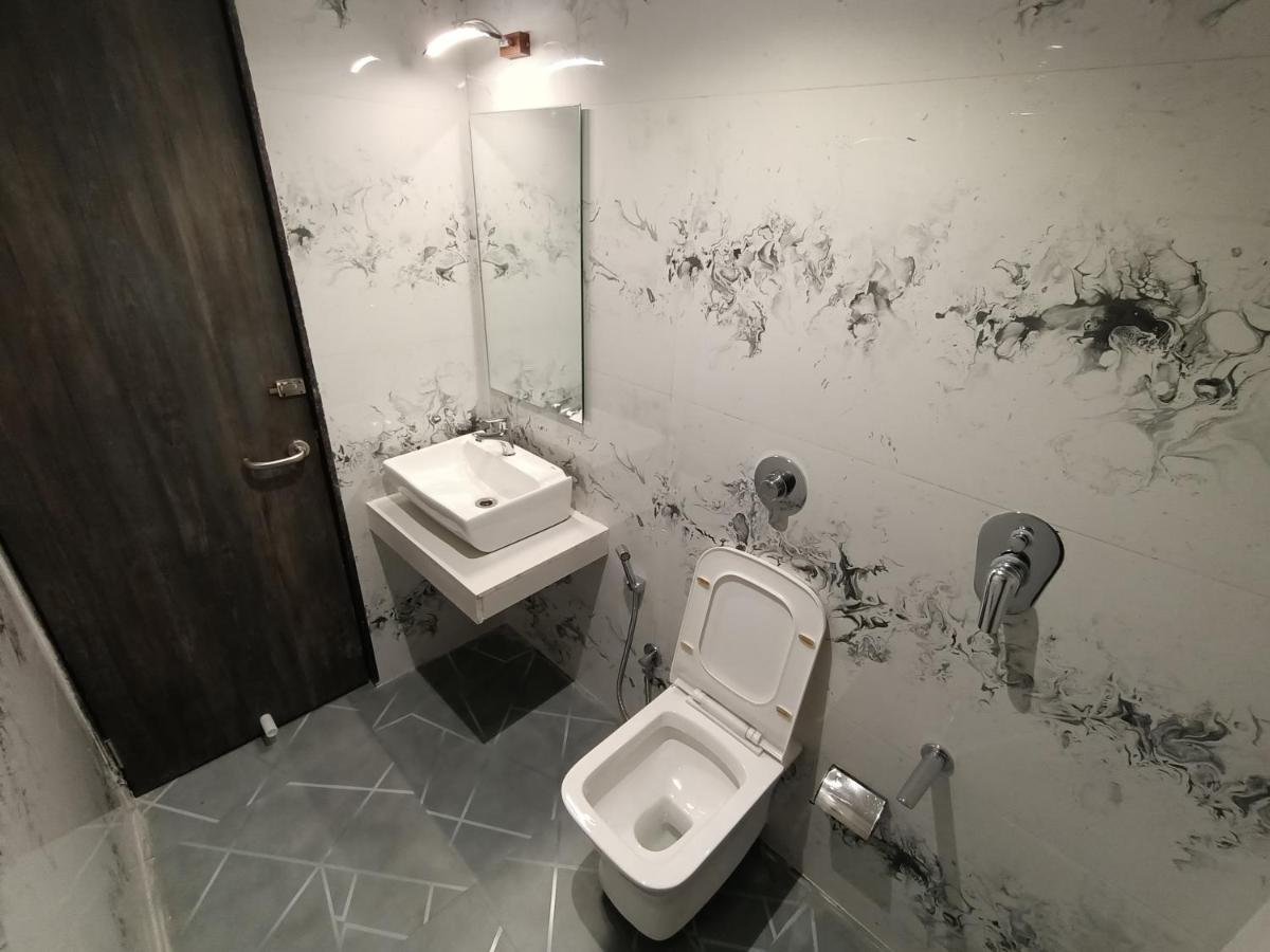 Hotel Classio Andheri - Near Dn Nagar Metro Station Bombaj Zewnętrze zdjęcie
