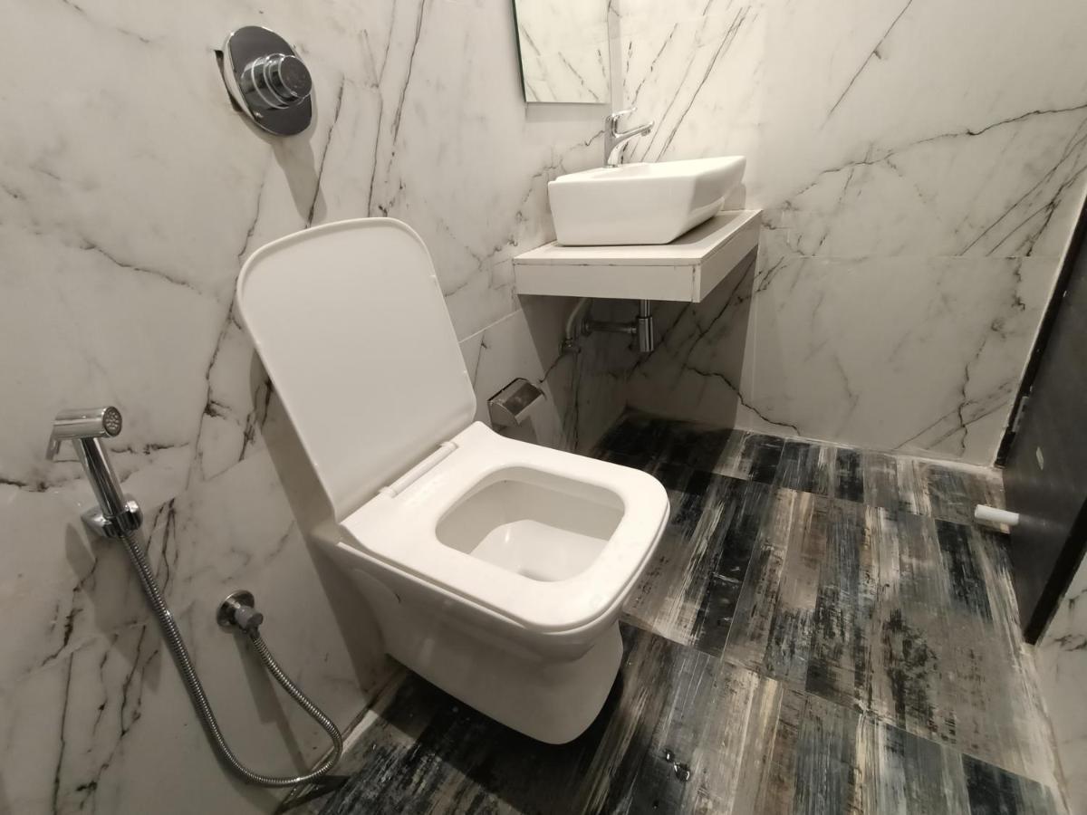 Hotel Classio Andheri - Near Dn Nagar Metro Station Bombaj Zewnętrze zdjęcie